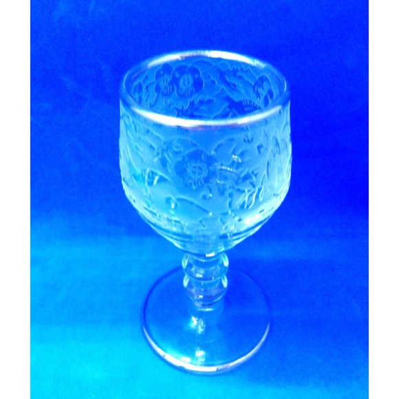 Bar Ware Etched Glass Platinum Rimmed Liquor Decanter and Glasses - Picture 7 of 8